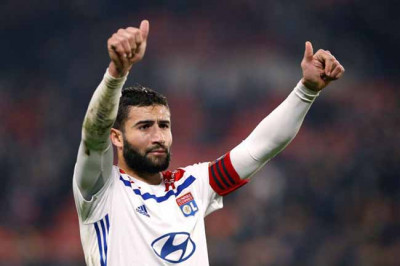 Dikejar Liverpool Mati-Matian, Nabil Fekir Malah Ke Real Bet thumbnail